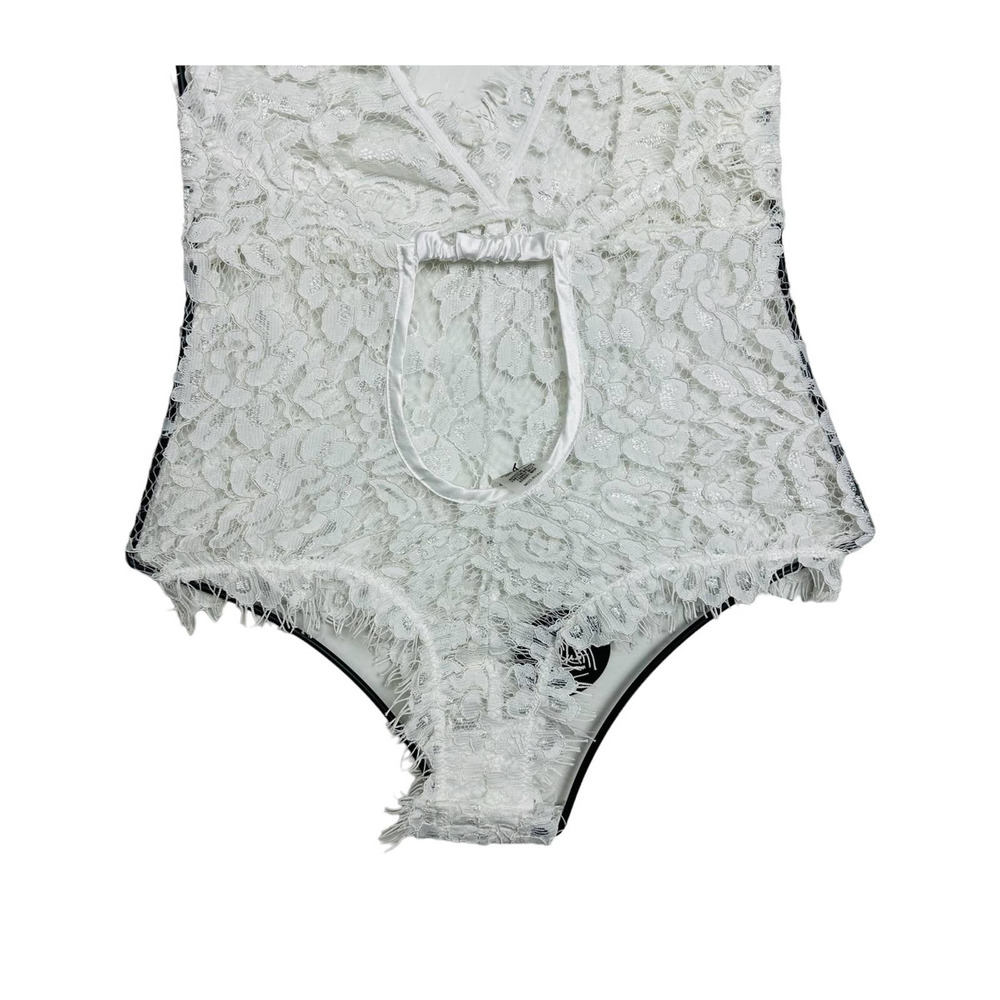 Lulus NWT Unforgettable Romance Sheer Lace Halter Thong Bodysuit White Size XS - Picture 8 of 11